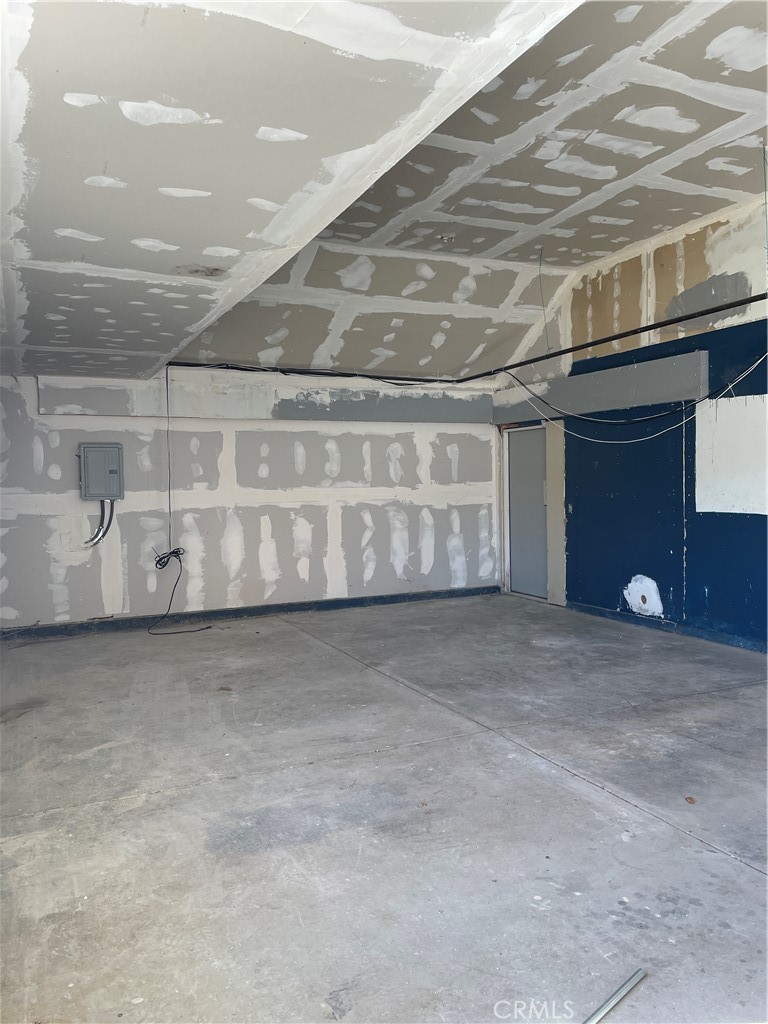 2109 Willowbrook Avenue