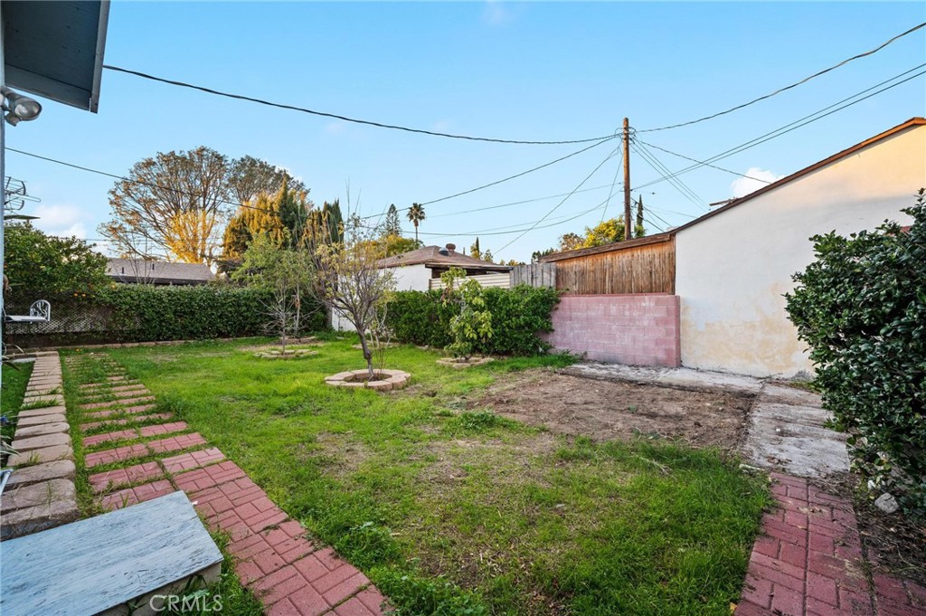 12635 Gilmore Street