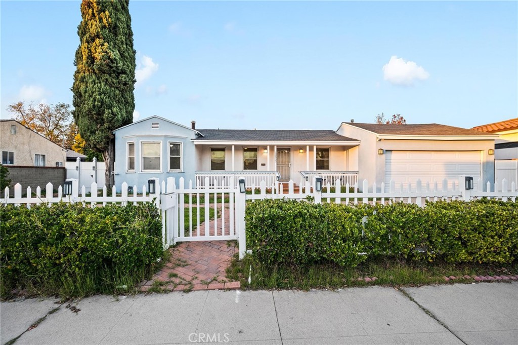 12635 Gilmore Street