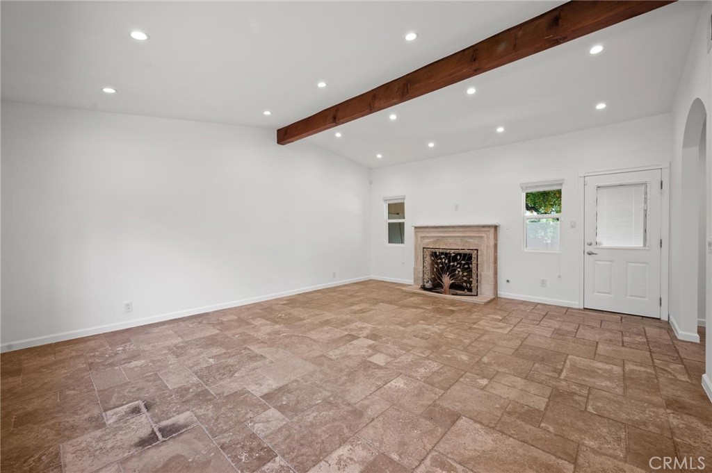 13510 Kittridge Street