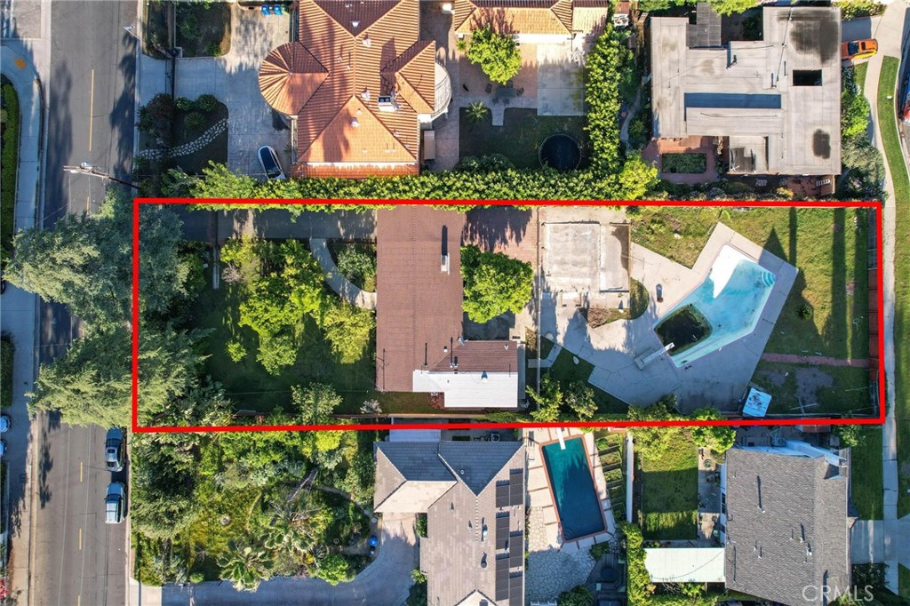 13510 Kittridge Street