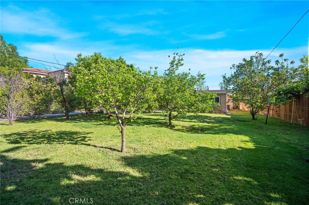 13510 Kittridge Street