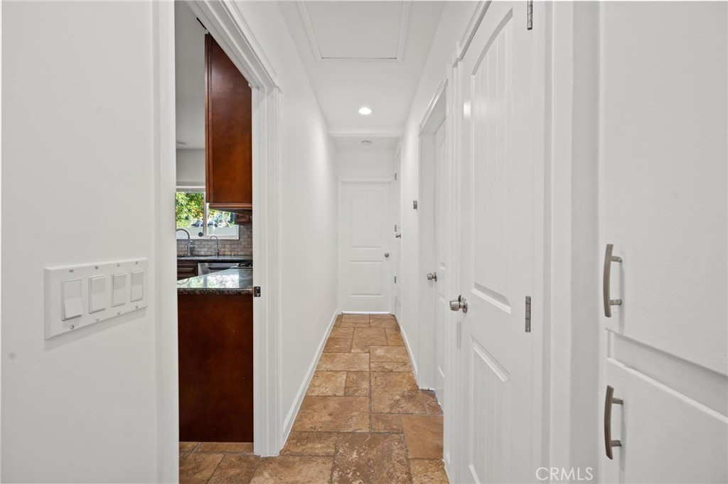 13510 Kittridge Street