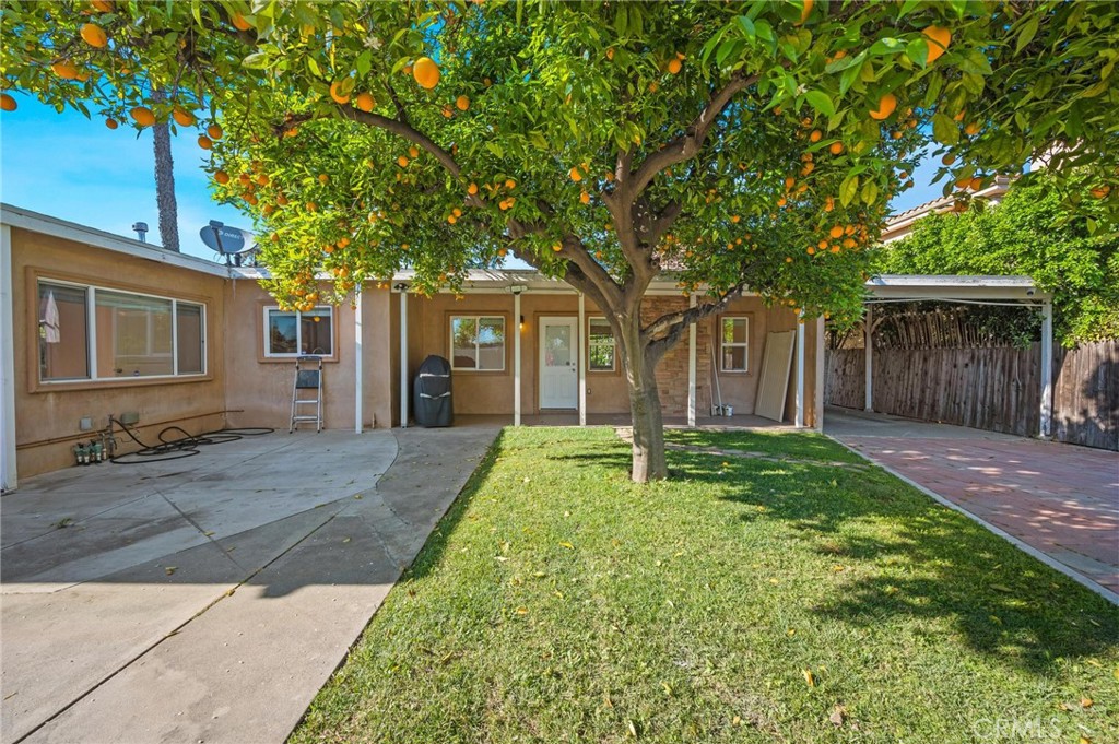 13510 Kittridge Street