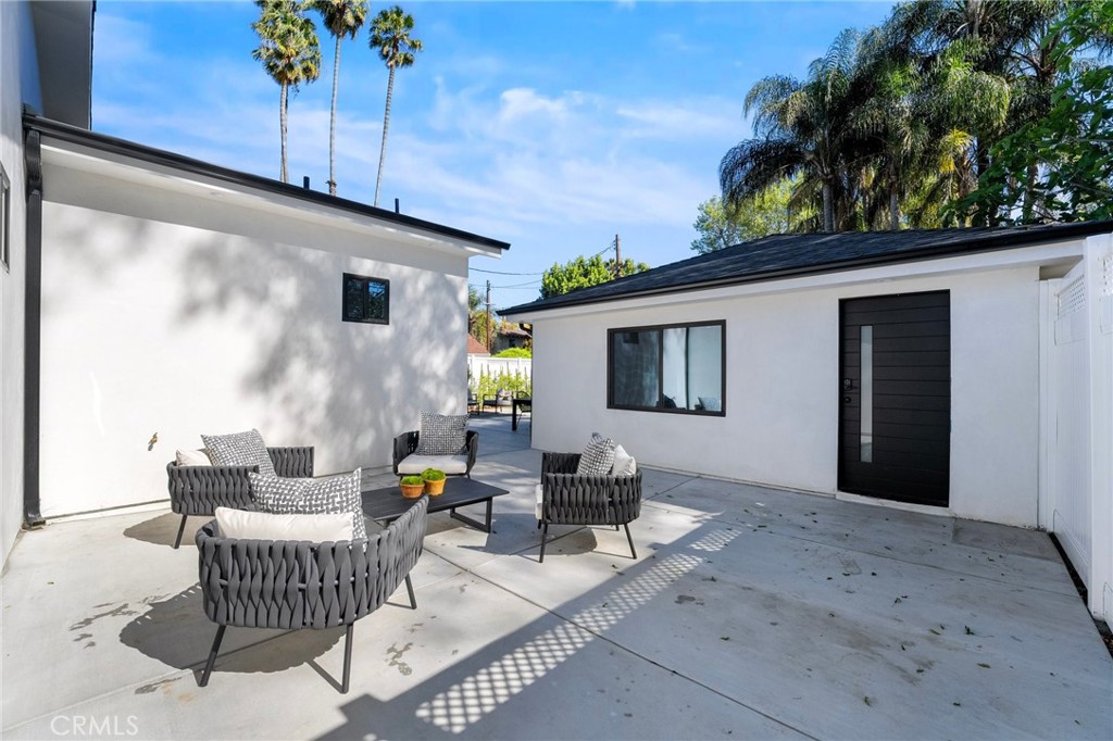 13614 Emelita Street