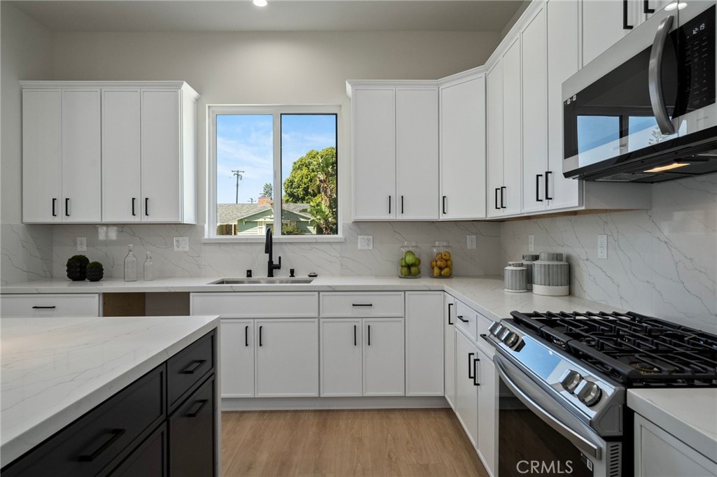 13614 Emelita Street