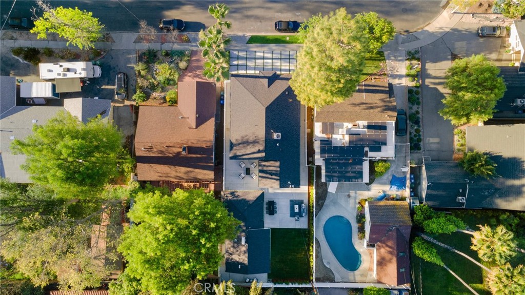 13614 Emelita Street