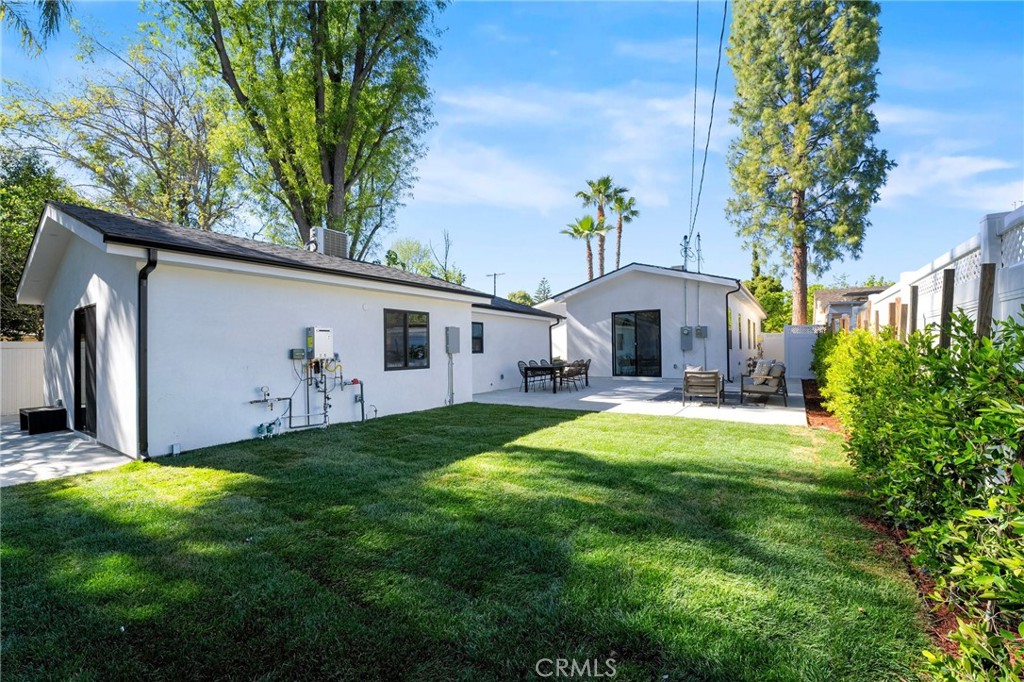 13614 Emelita Street