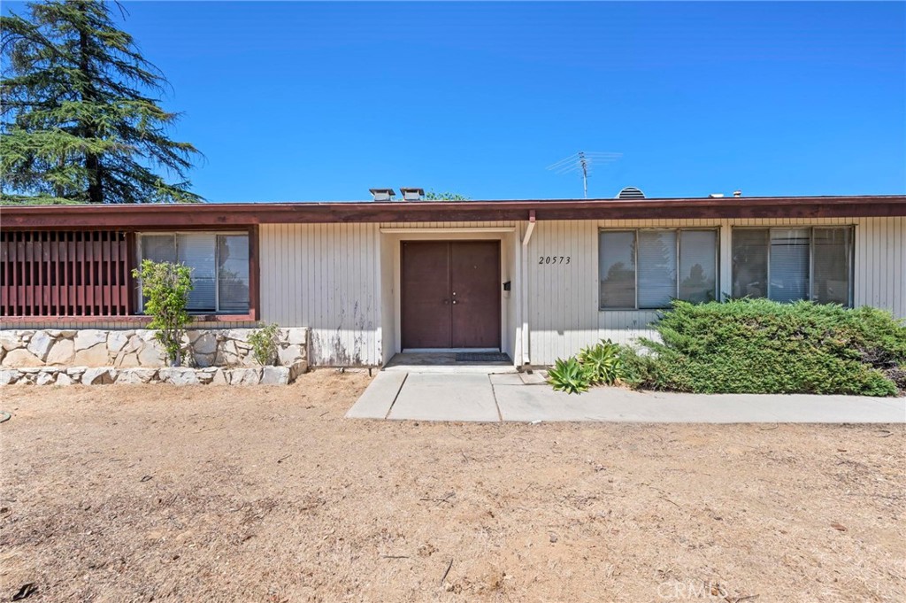 20573 Califa Street