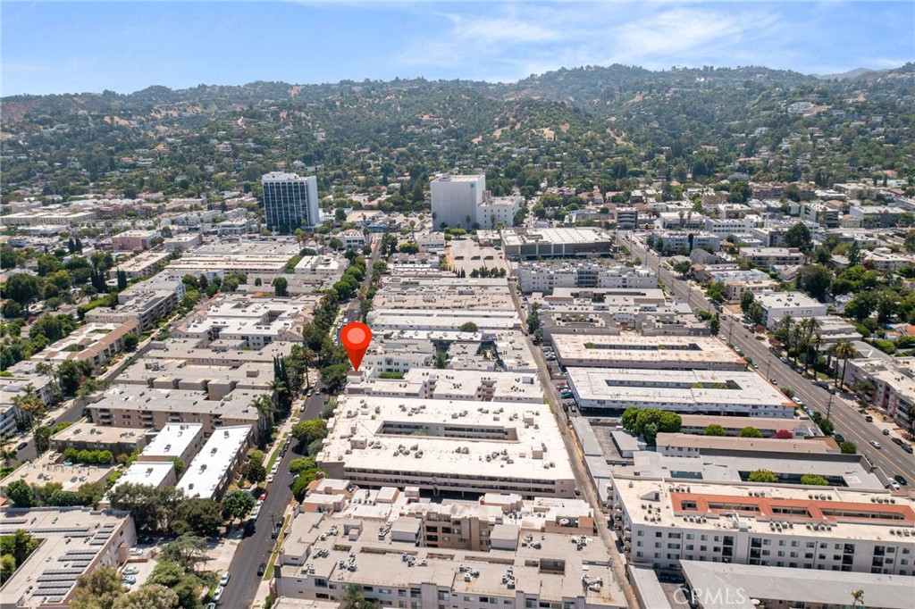 4637 Willis Avenue 201