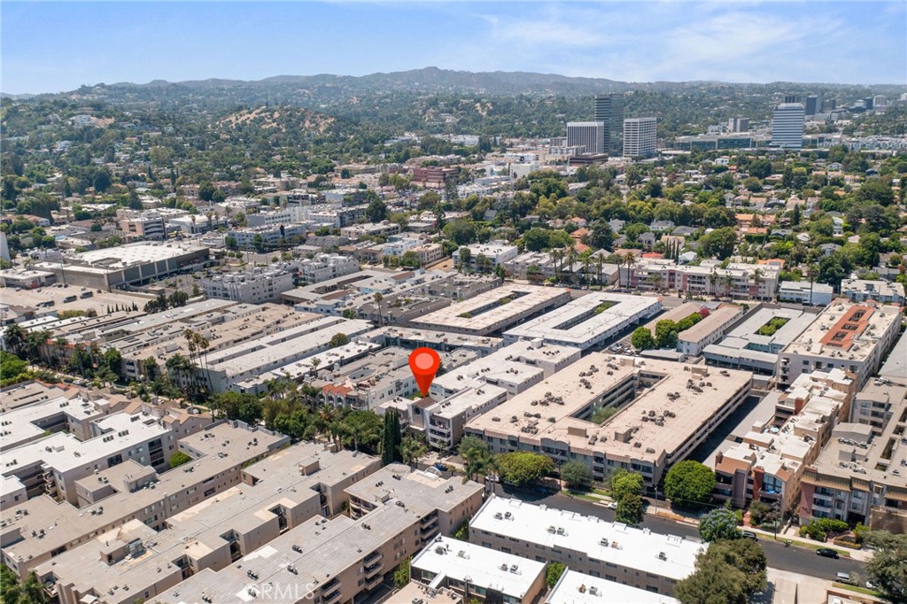 4637 Willis Avenue 201