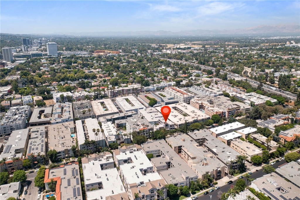 4637 Willis Avenue 201