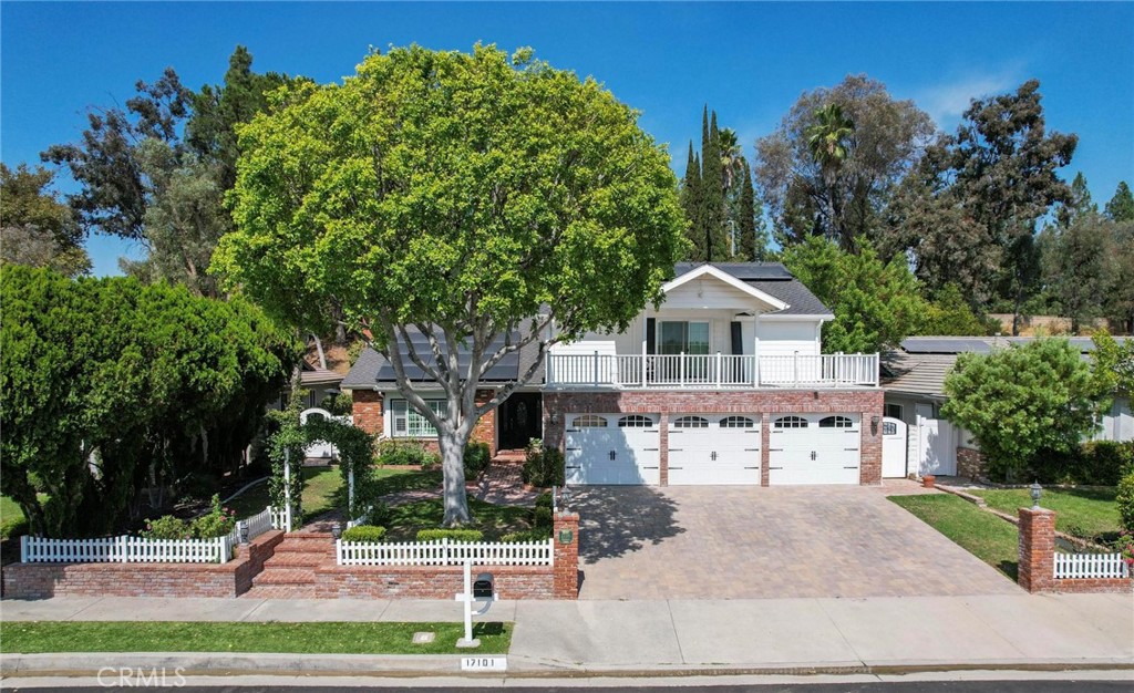 17101 Gledhill Street