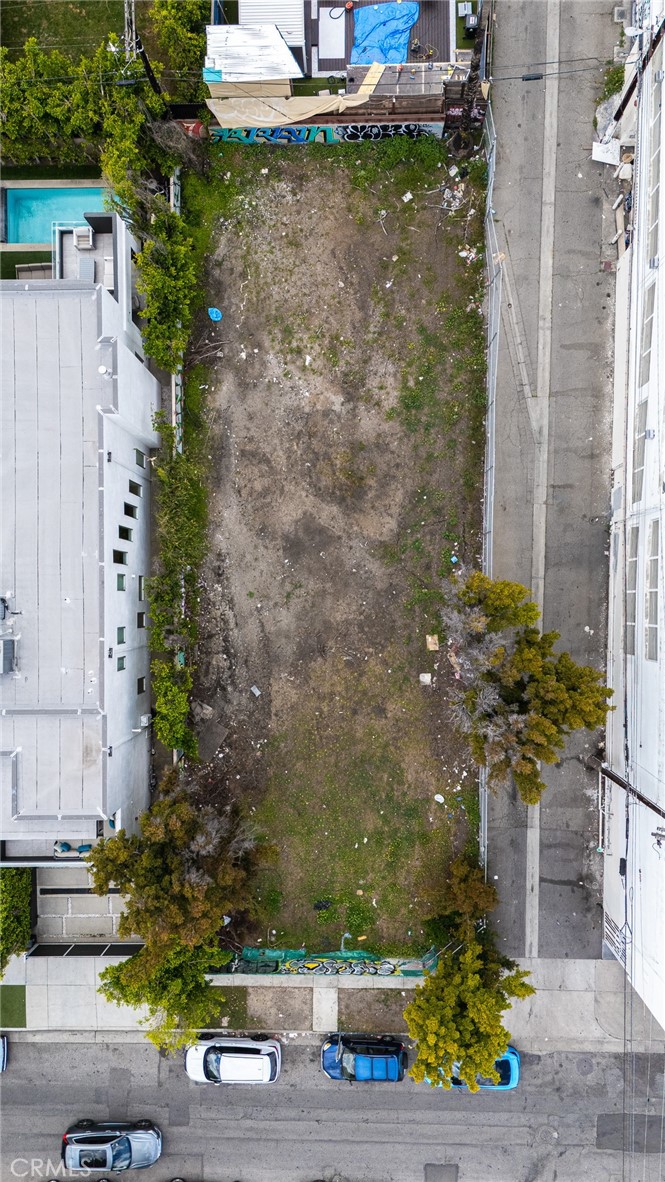 645 N Gardner Street