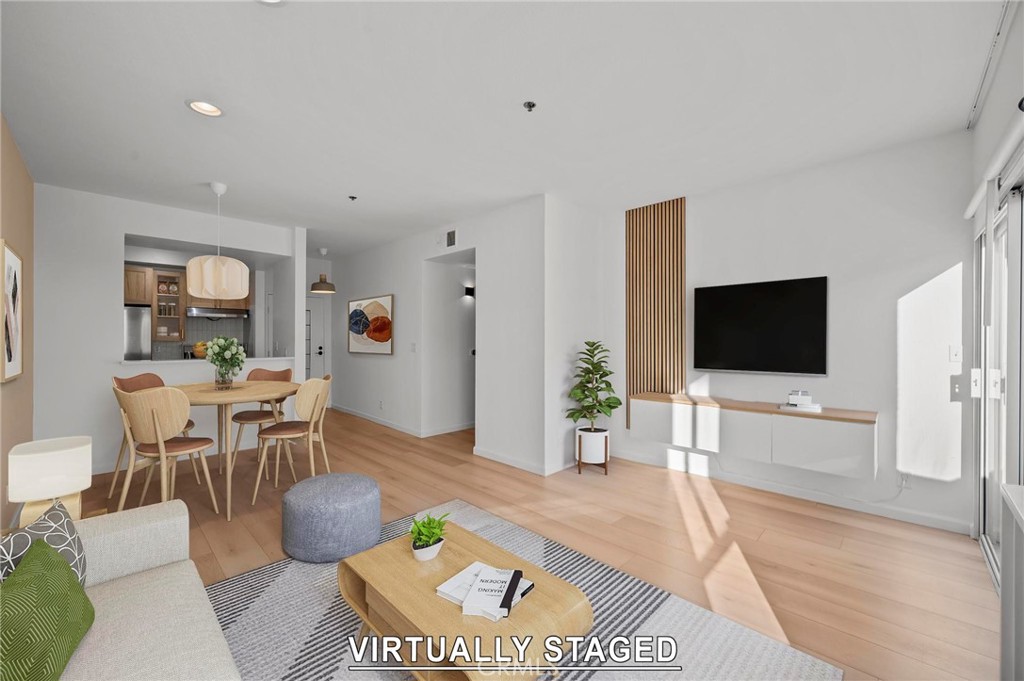 19350 Sherman Way 338