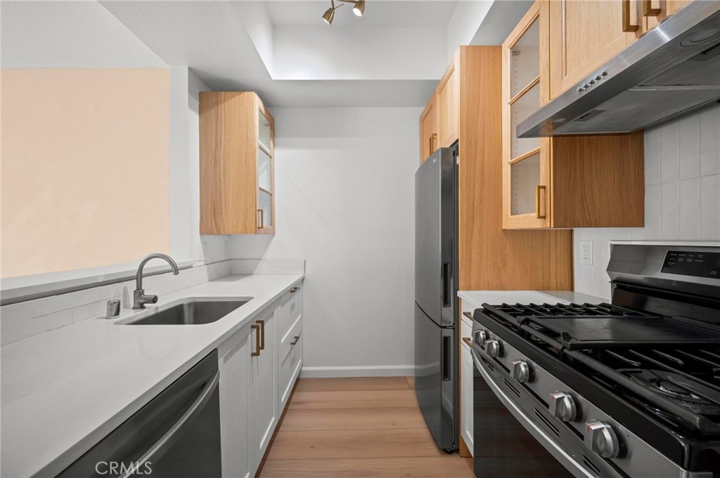 19350 Sherman Way 338