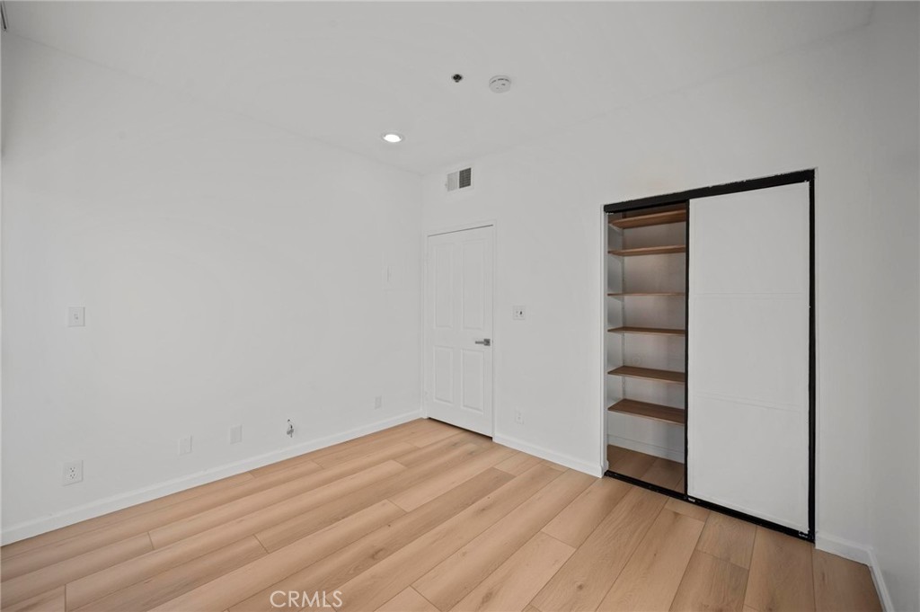 19350 Sherman Way 338