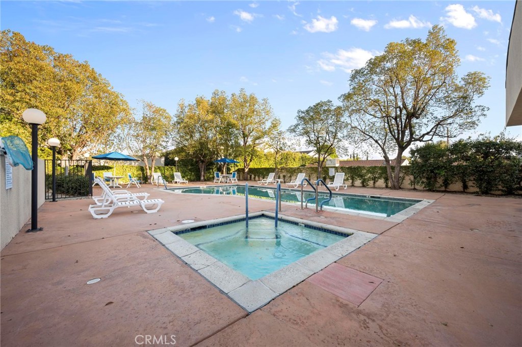 19350 Sherman Way 338