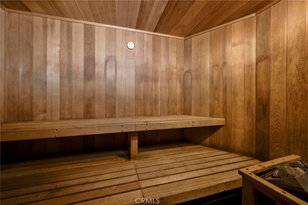 19350 Sherman Way 338