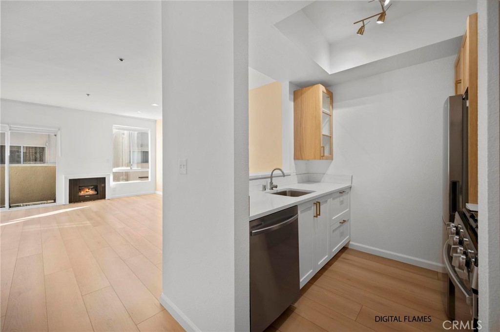 19350 Sherman Way 338