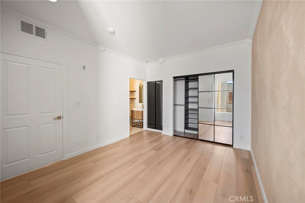 19350 Sherman Way 338