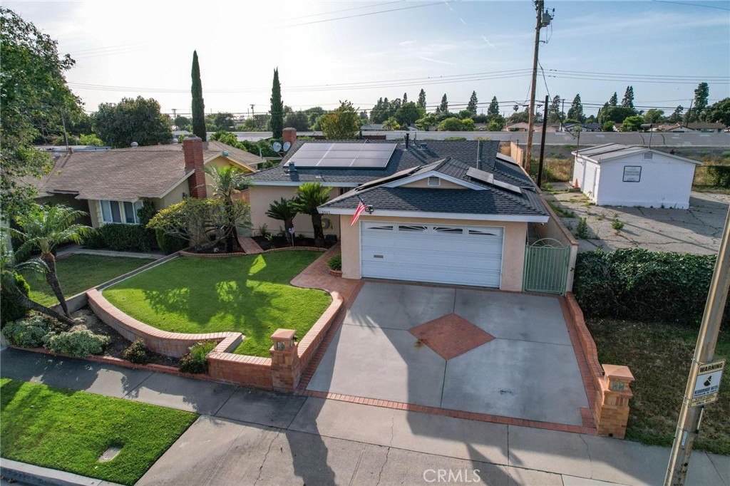 3465 Halbrite Avenue
