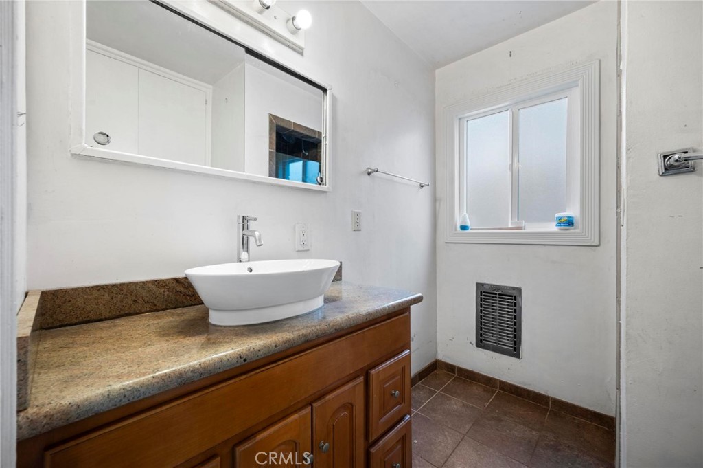 536 Avenue 64