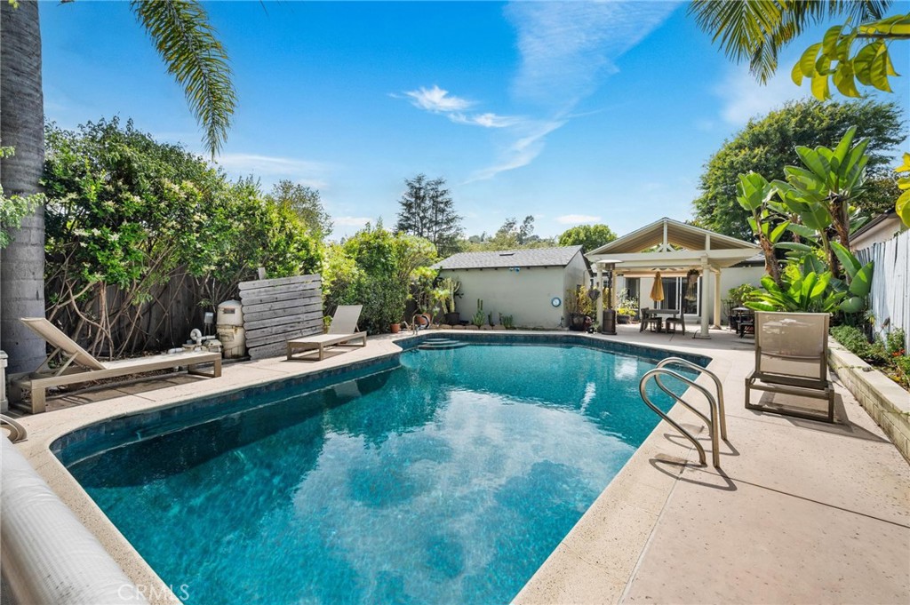536 Avenue 64