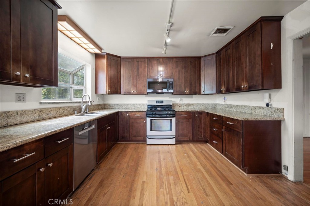 536 Avenue 64