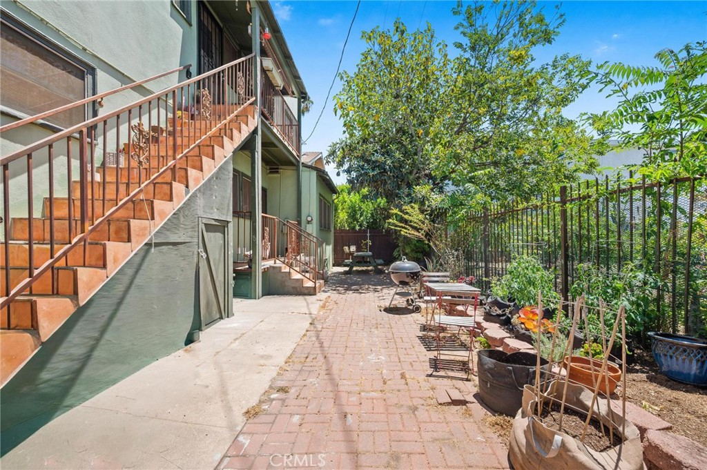 144 S Avenue 57