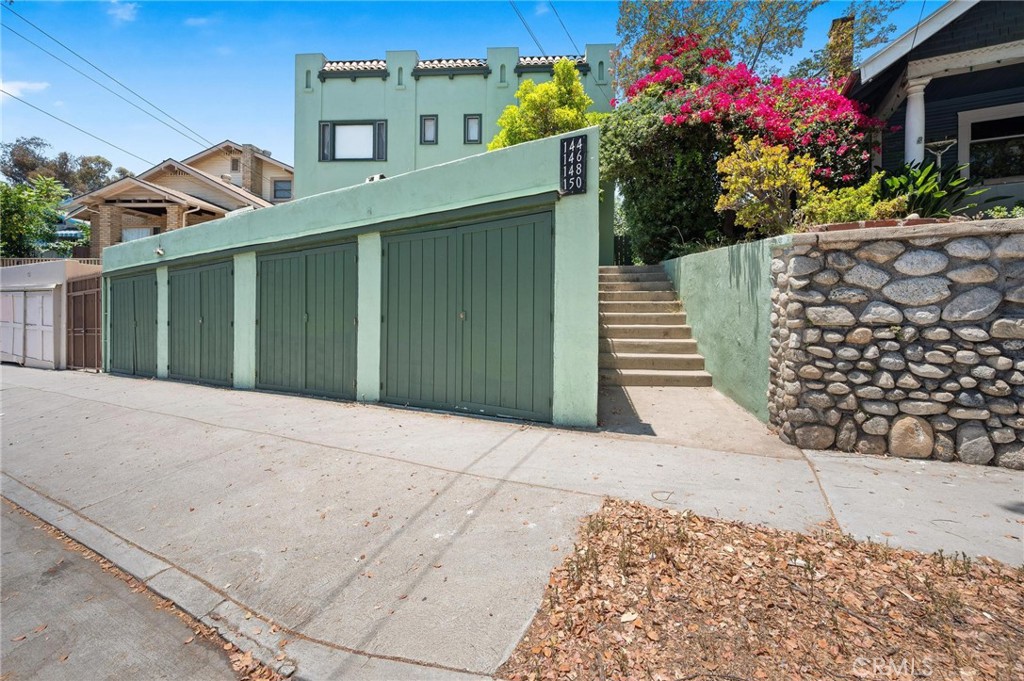 144 S Avenue 57