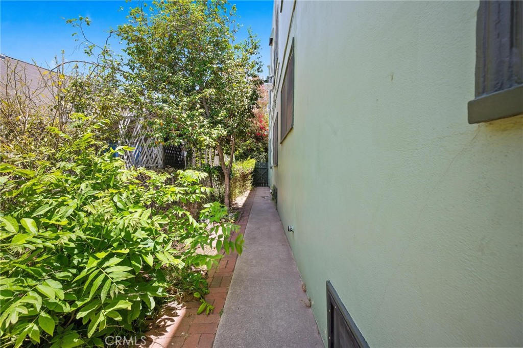 144 S Avenue 57