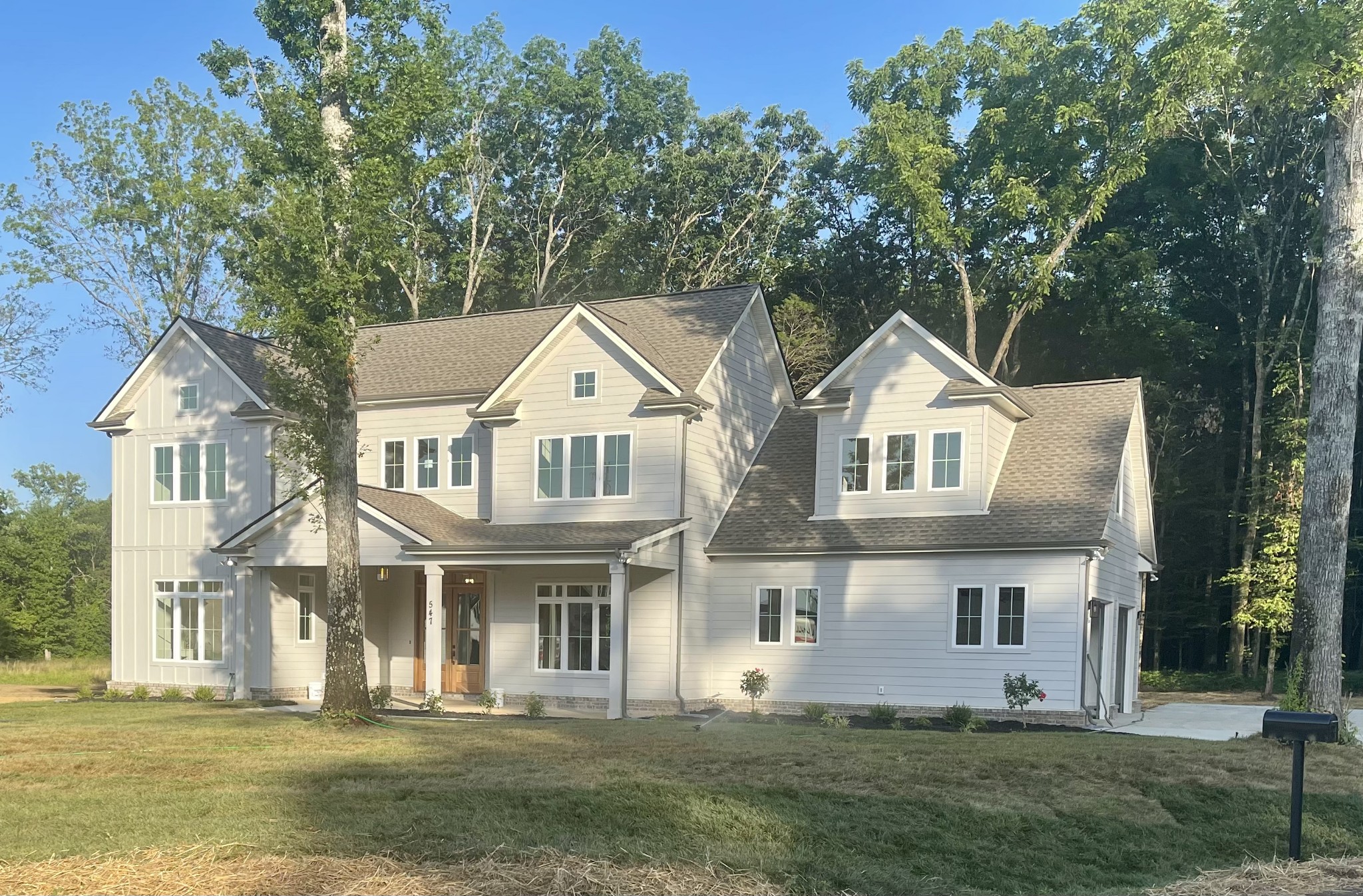 547 Long Creek Dr