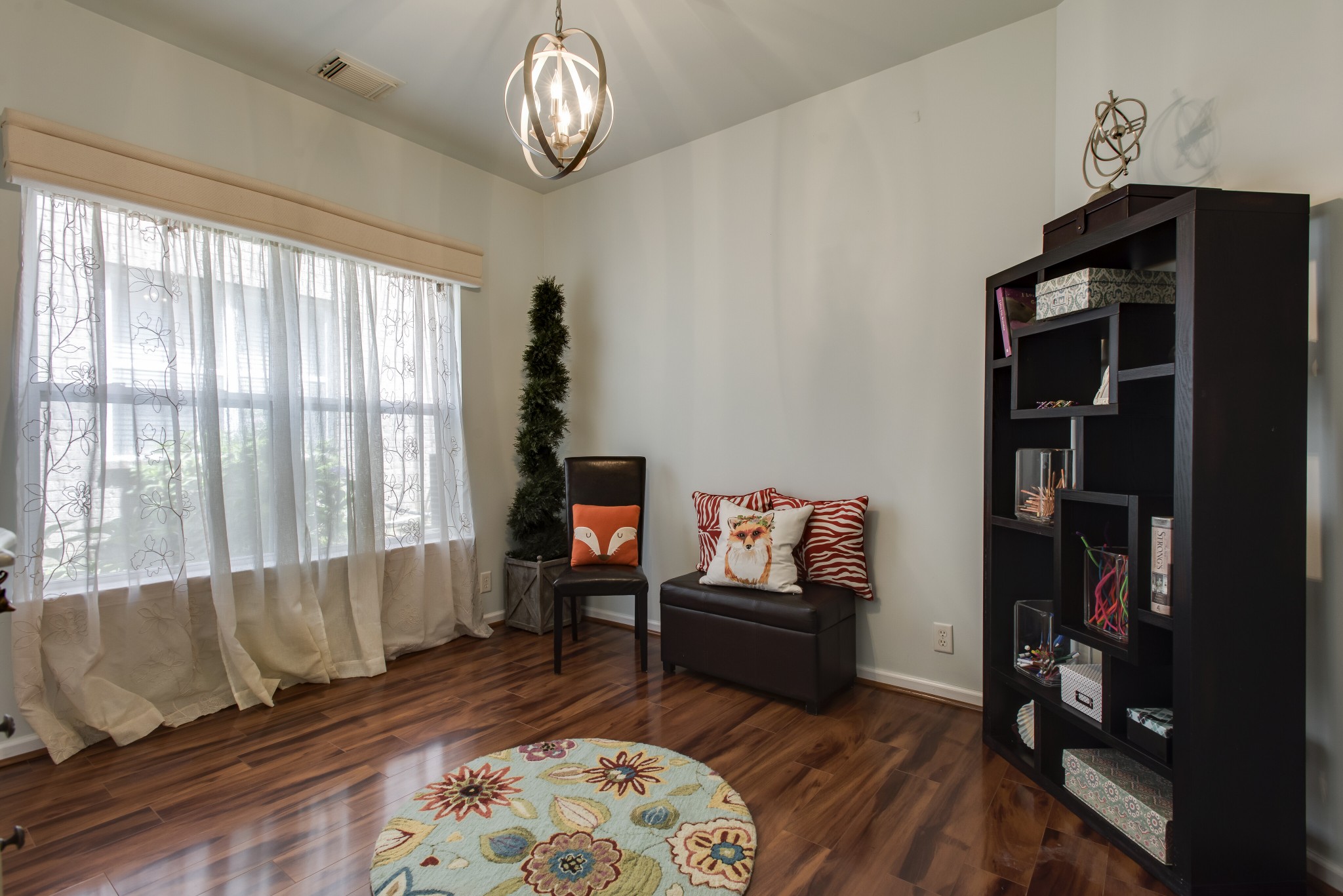 833 Barrington Place Dr