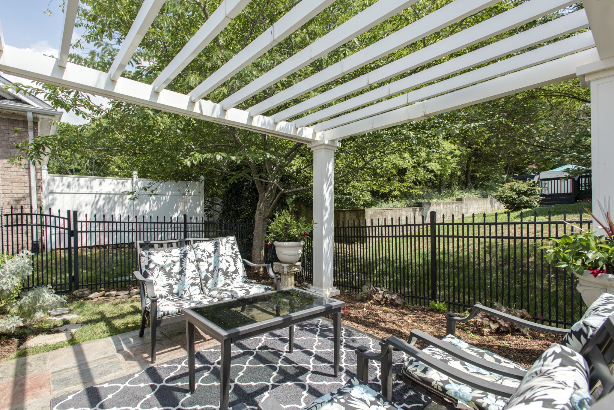 833 Barrington Place Dr