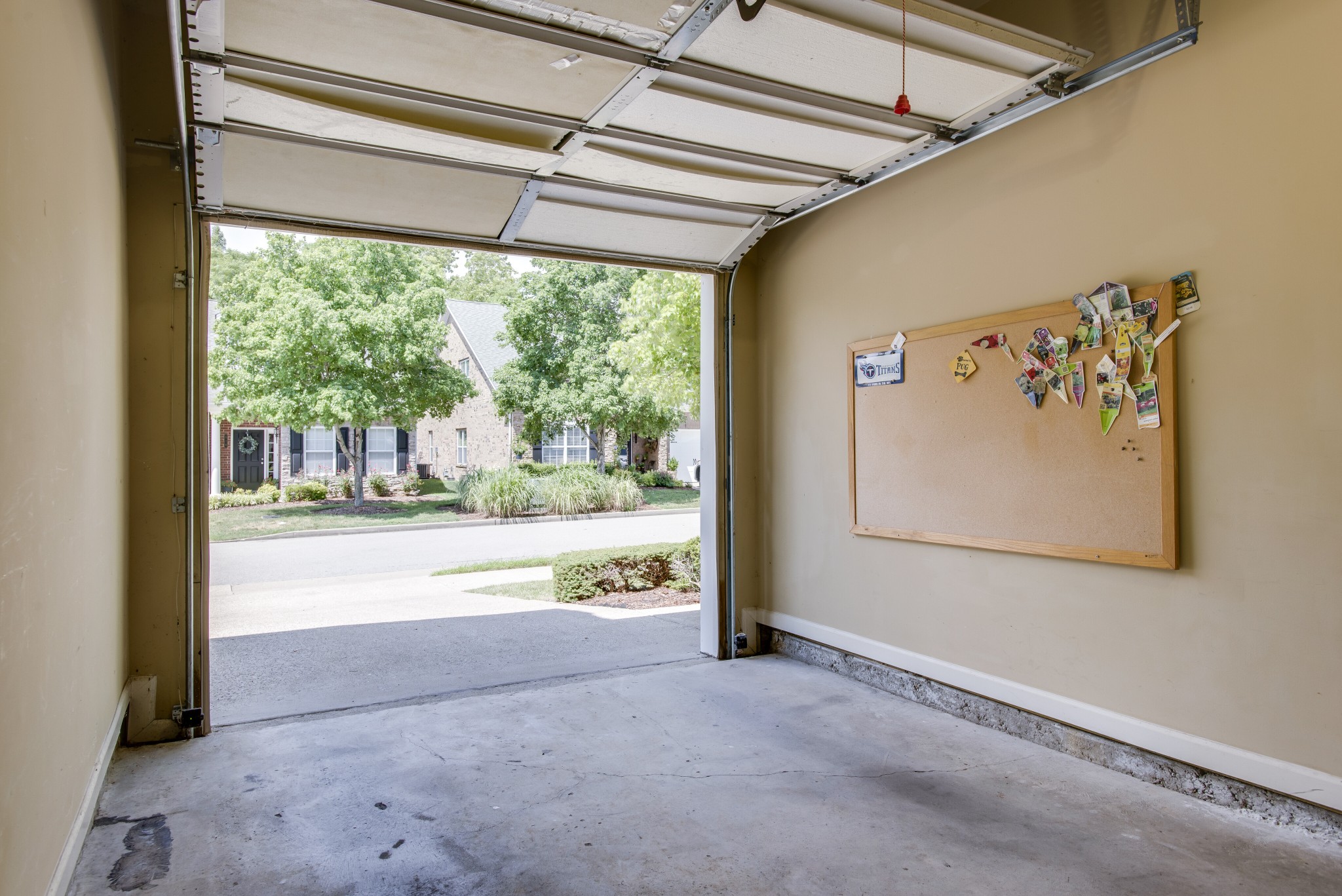 833 Barrington Place Dr