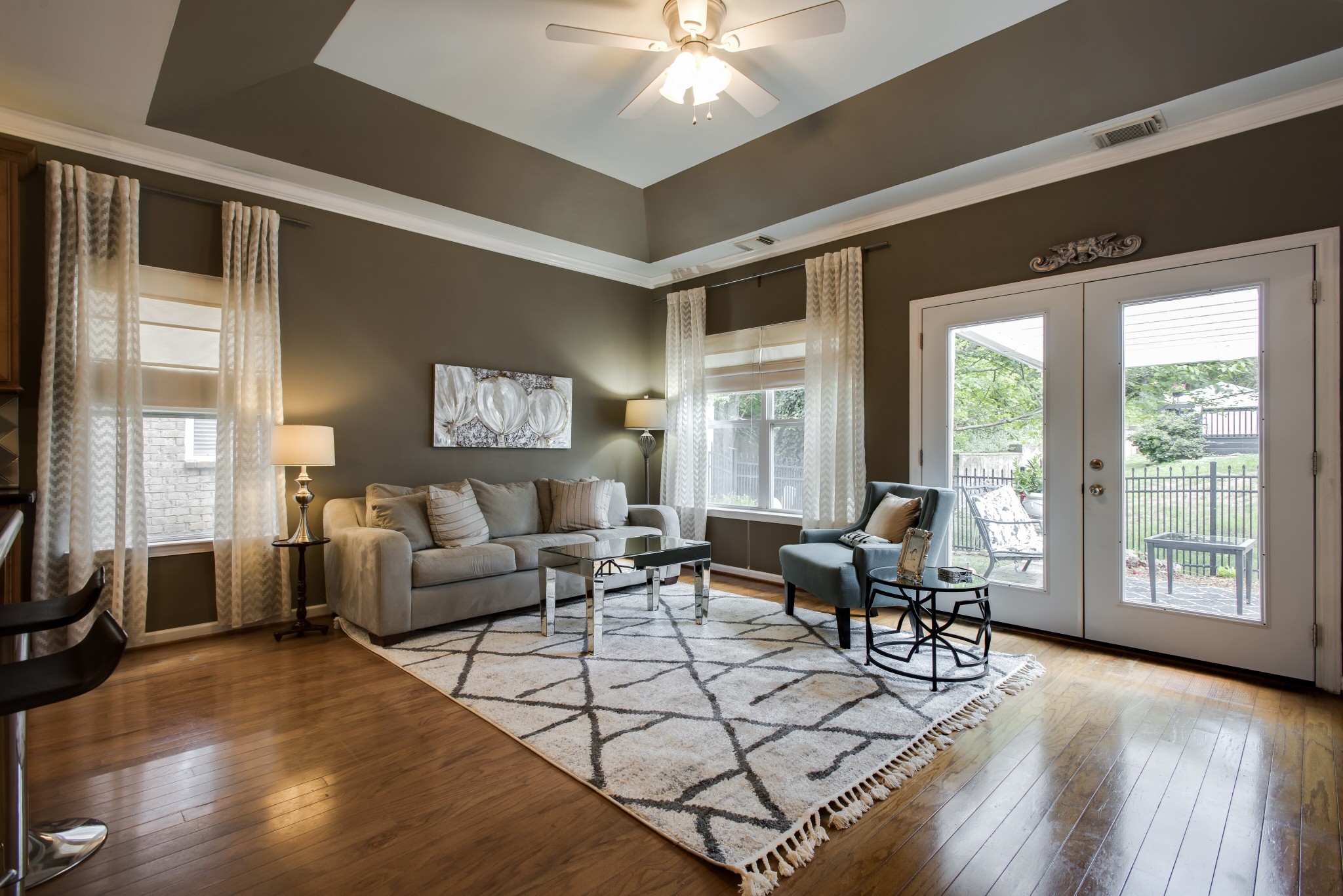 833 Barrington Place Dr