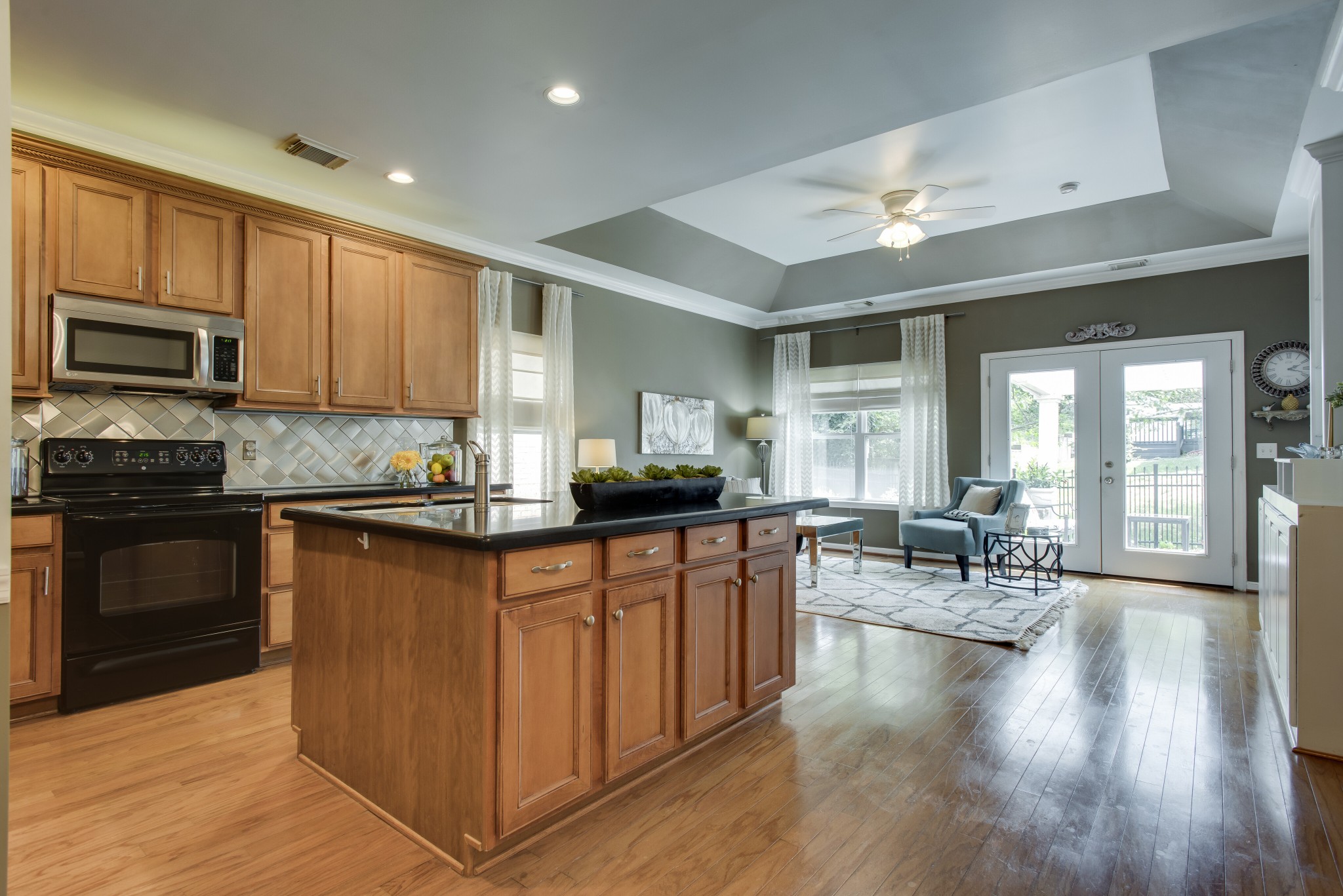 833 Barrington Place Dr