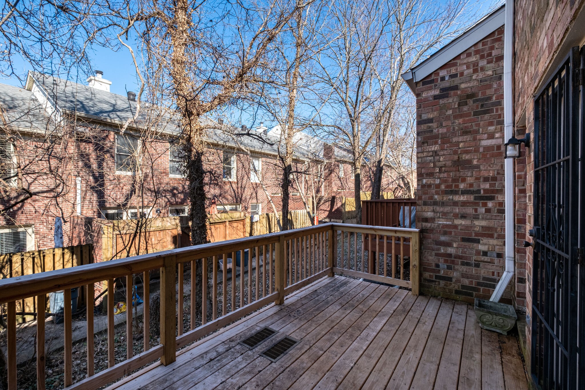 111 Matthew Ln