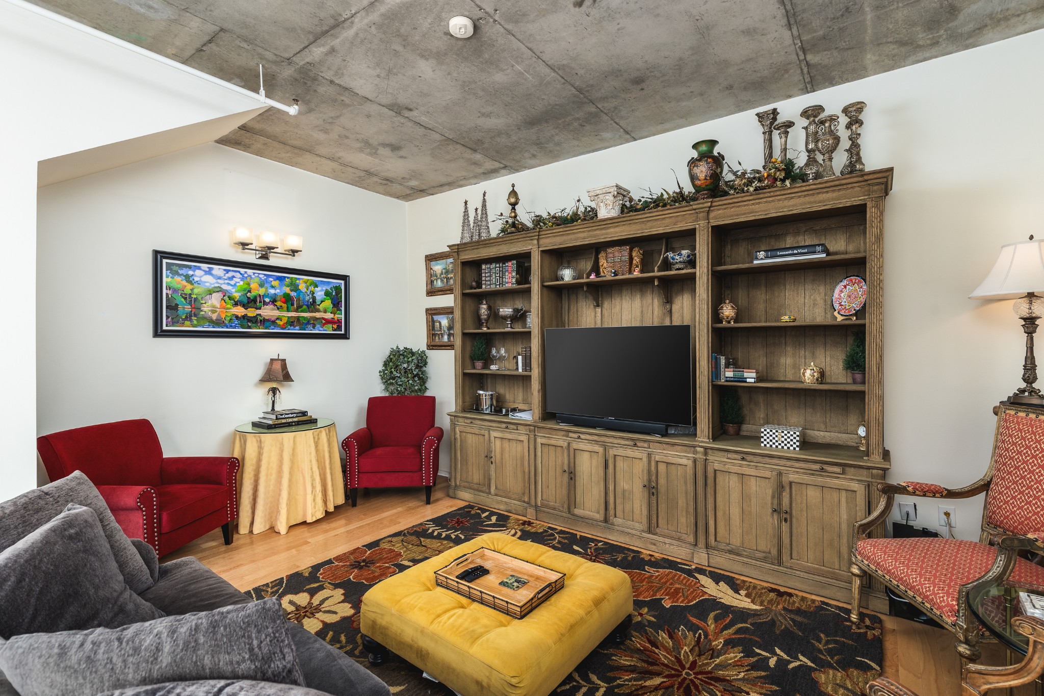 2115 Yeaman Pl Unit: 323