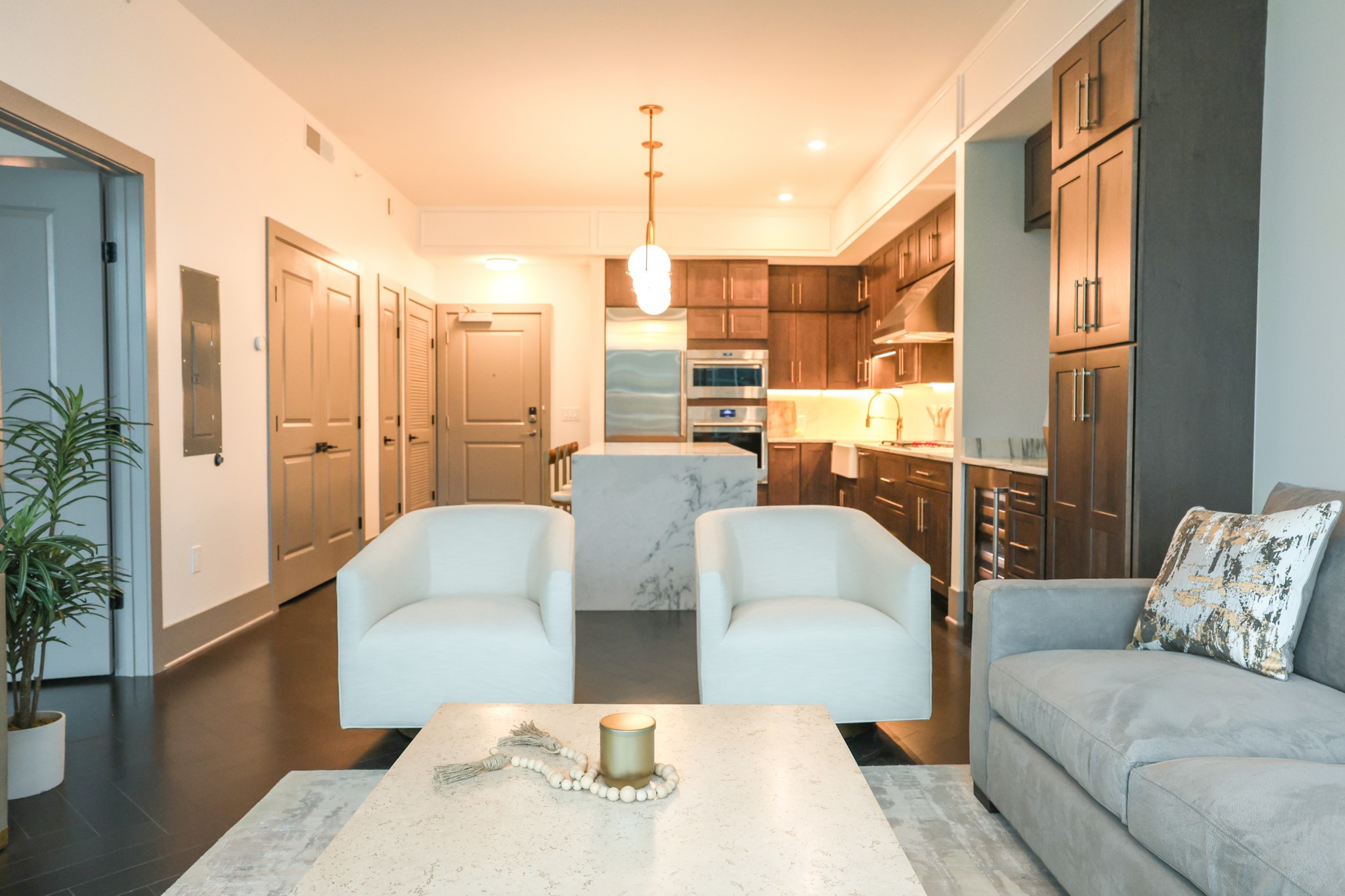 1616 W End Ave Unit: 2505