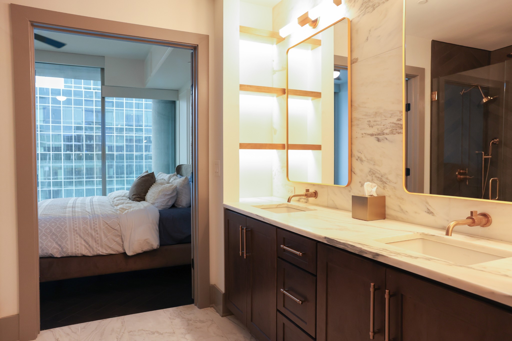 1616 W End Ave Unit: 2505