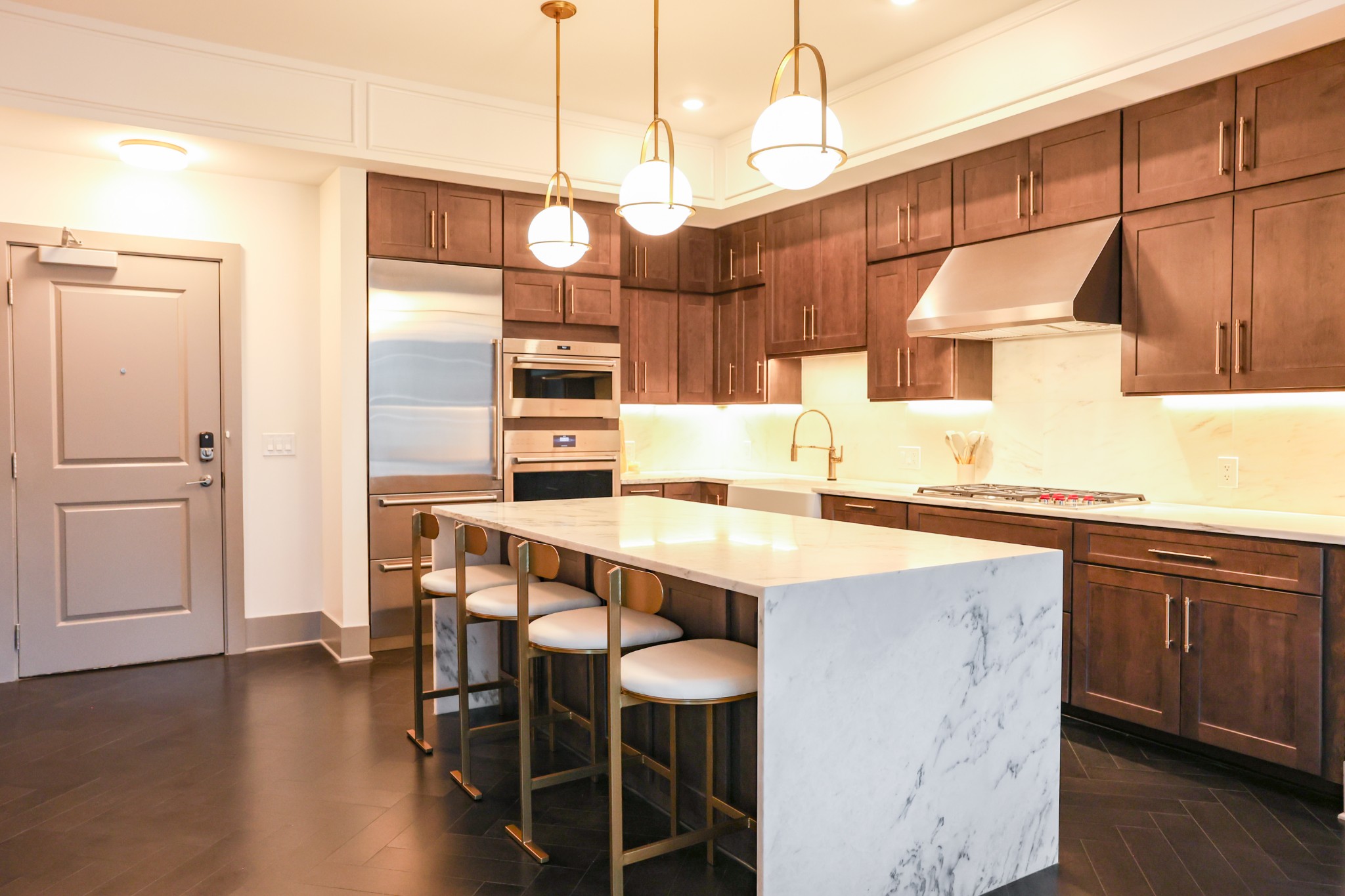 1616 W End Ave Unit: 2505