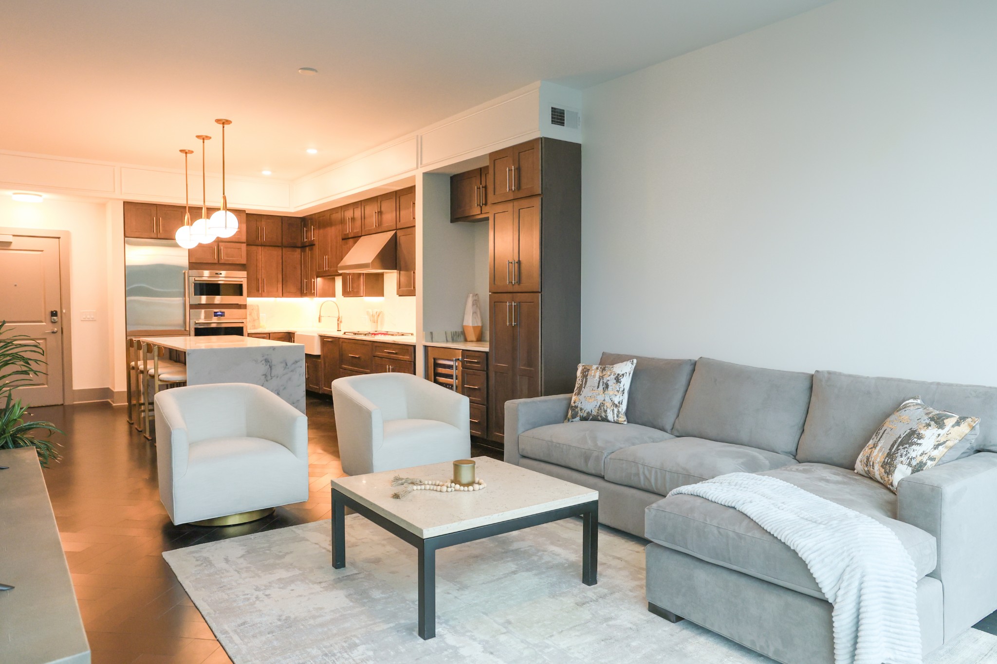 1616 W End Ave Unit: 2505