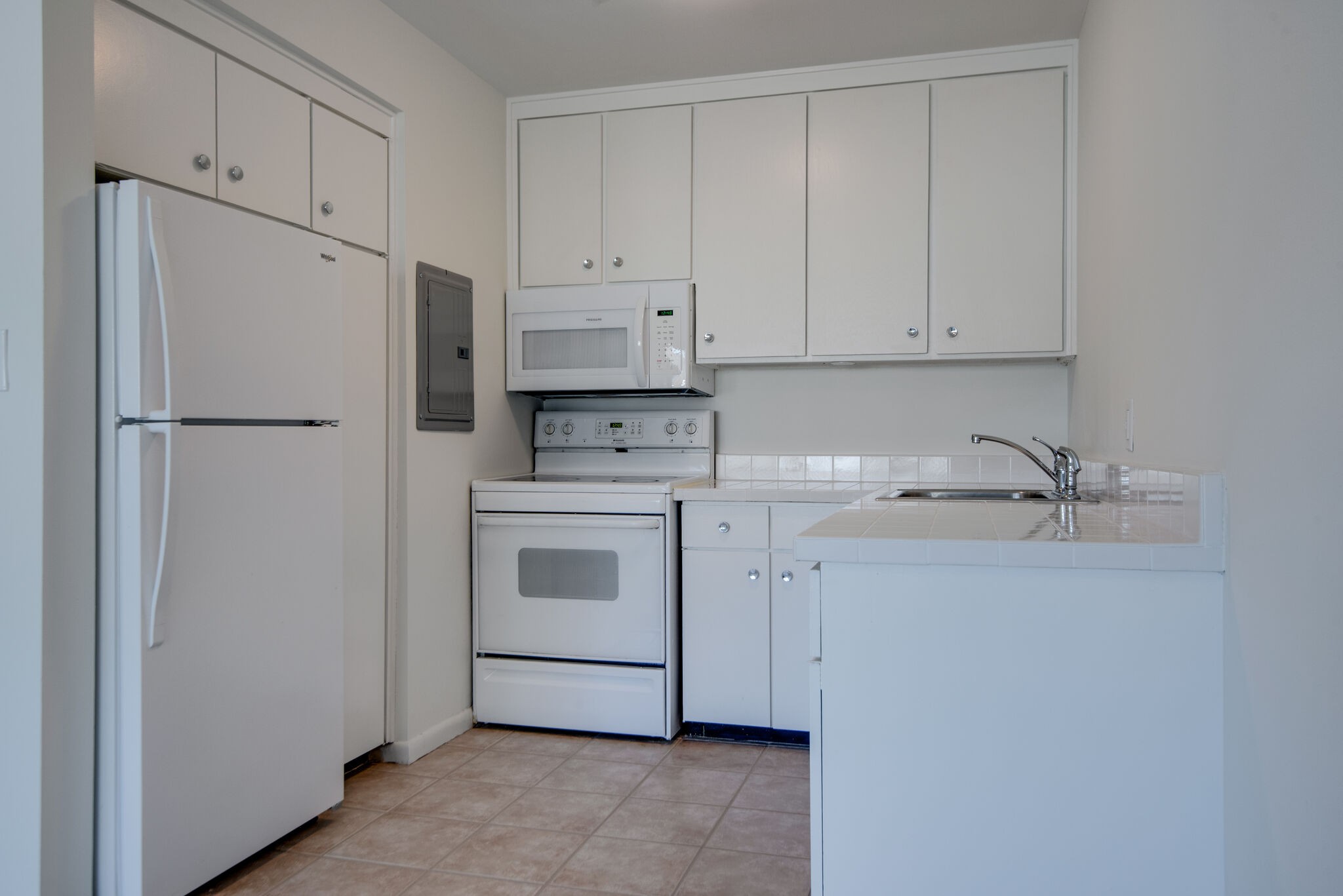 1900 Richard Jones Rd Unit: #C109
