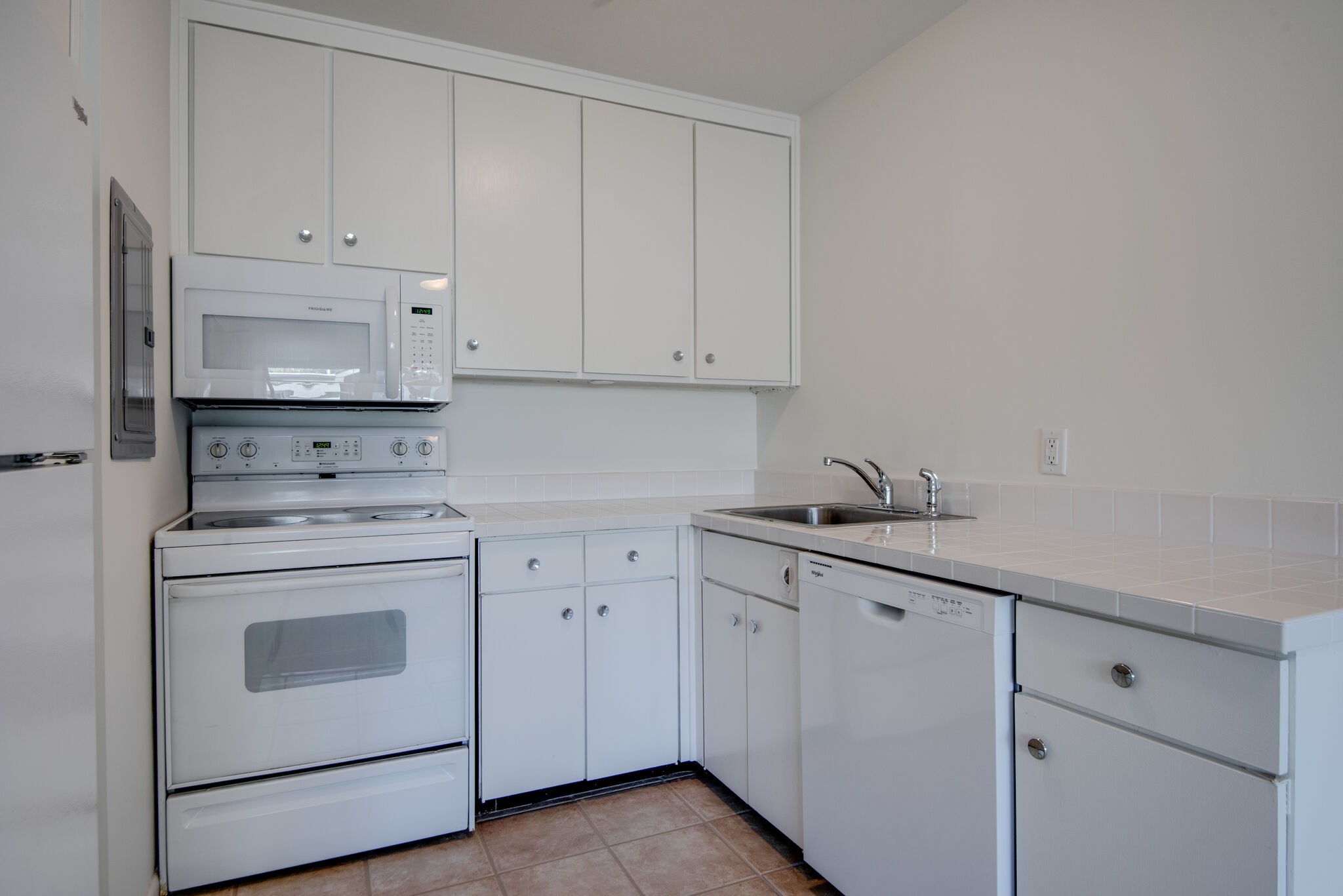 1900 Richard Jones Rd Unit: #C109