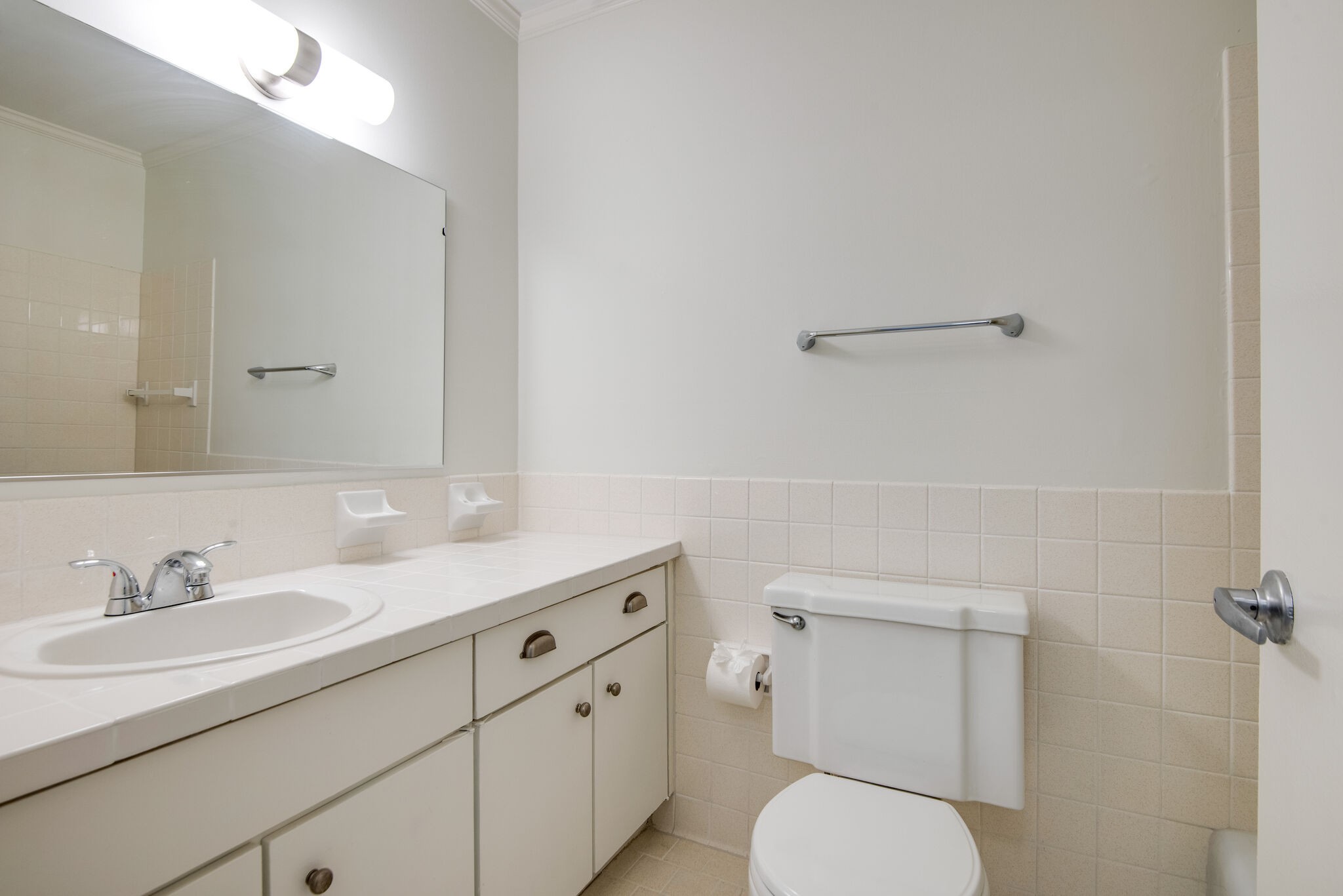 1900 Richard Jones Rd Unit: #C109