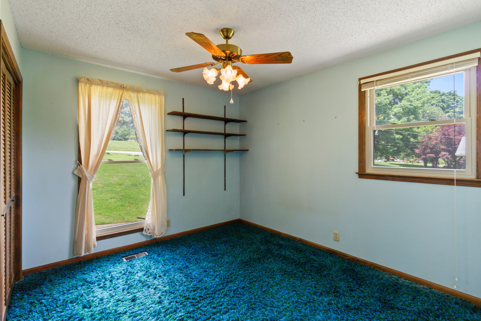 1105 Clearview Dr