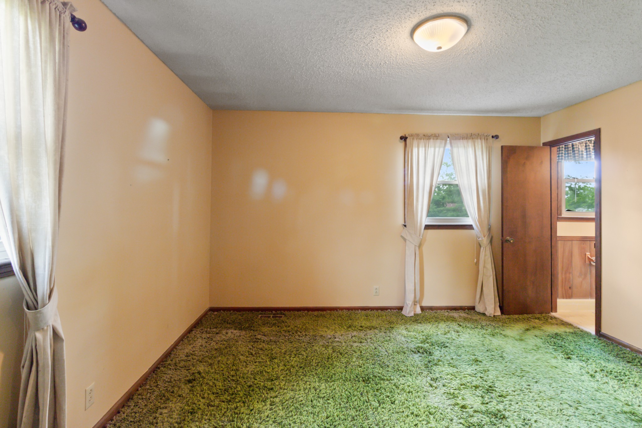 1105 Clearview Dr