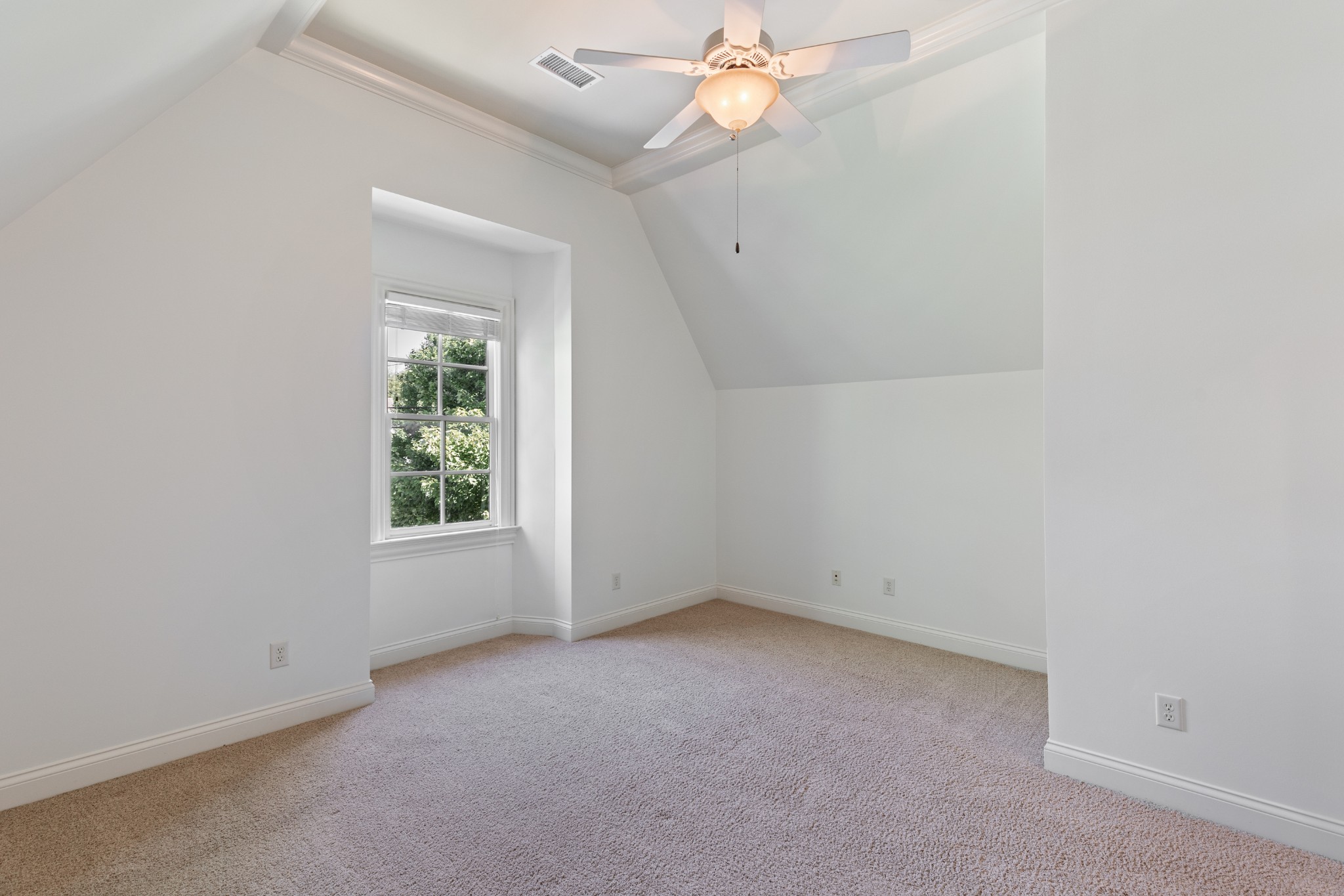 1743 Glen Echo Rd
